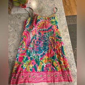 EUC Lilly dress. Worn once! Cute ties in the back.